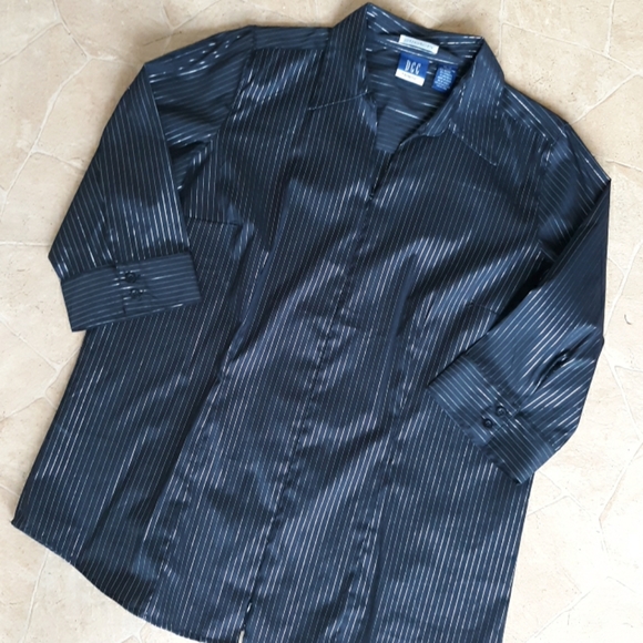 Black Pinstripe Top - Picture 1 of 2